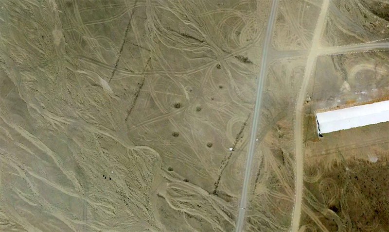 Illustration for article titled Descubren que estos geoglifos de hace 3.000 años rodeados de pórticos de piedra representan constelaciones
